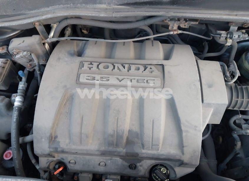 Photo 10 of 2005 Honda Pilot EX-L (VIN 5FNYF18575B068442)