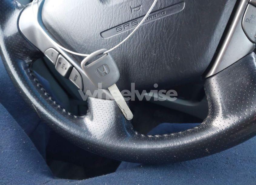 Photo 11 of 2005 Honda Pilot EX-L (VIN 5FNYF18575B068442)