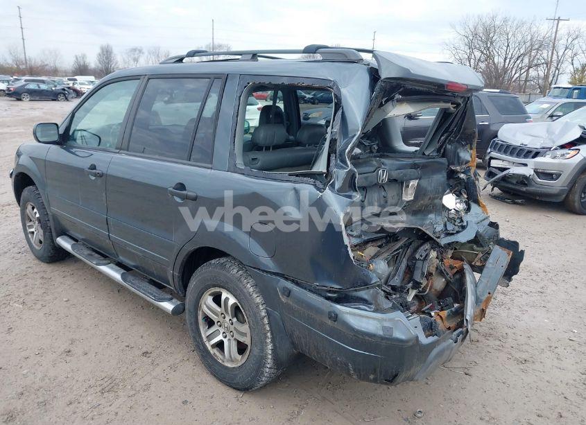 Photo 3 of 2005 Honda Pilot EX-L (VIN 5FNYF18575B068442)