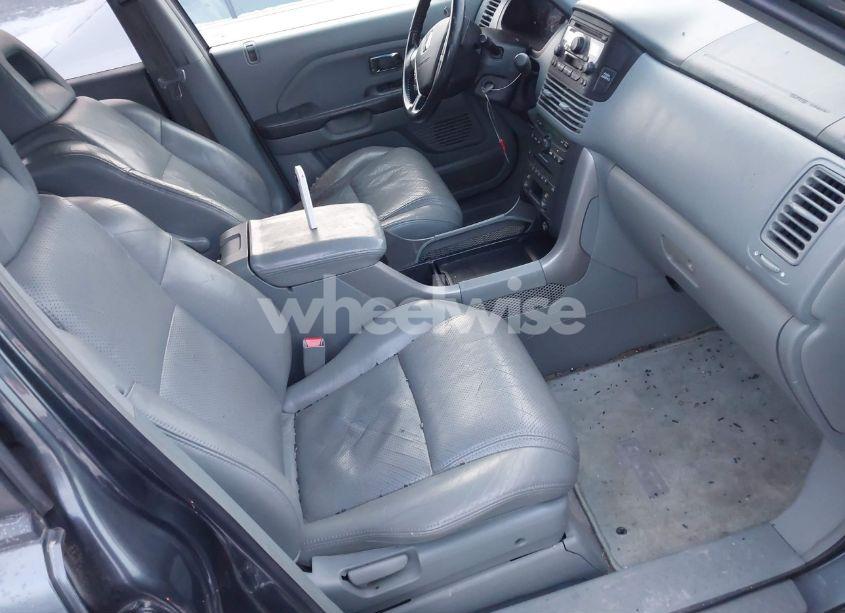 Photo 5 of 2005 Honda Pilot EX-L (VIN 5FNYF18575B068442)