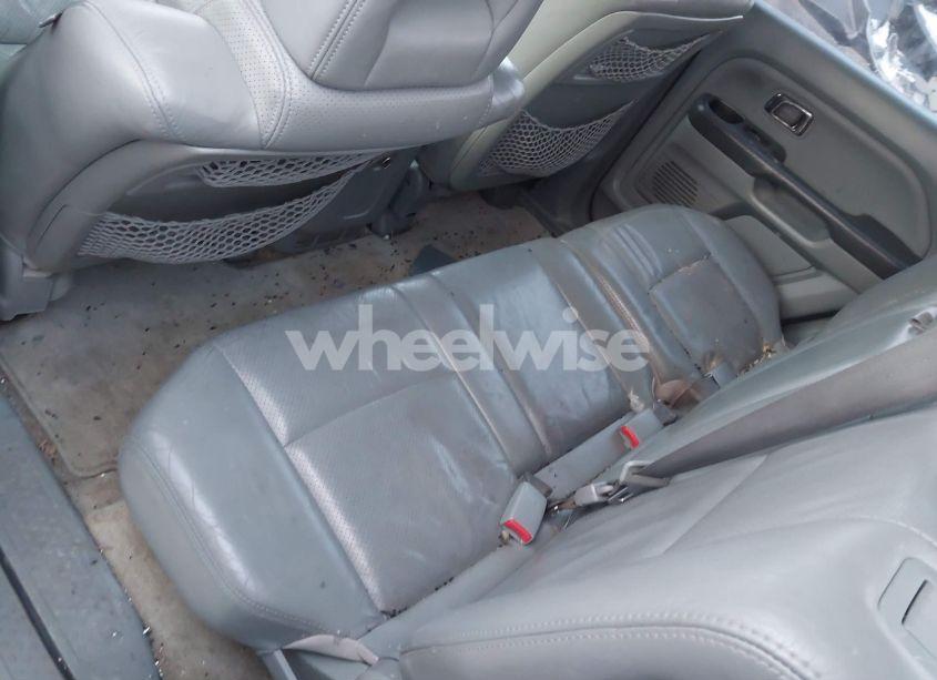 Photo 8 of 2005 Honda Pilot EX-L (VIN 5FNYF18575B068442)