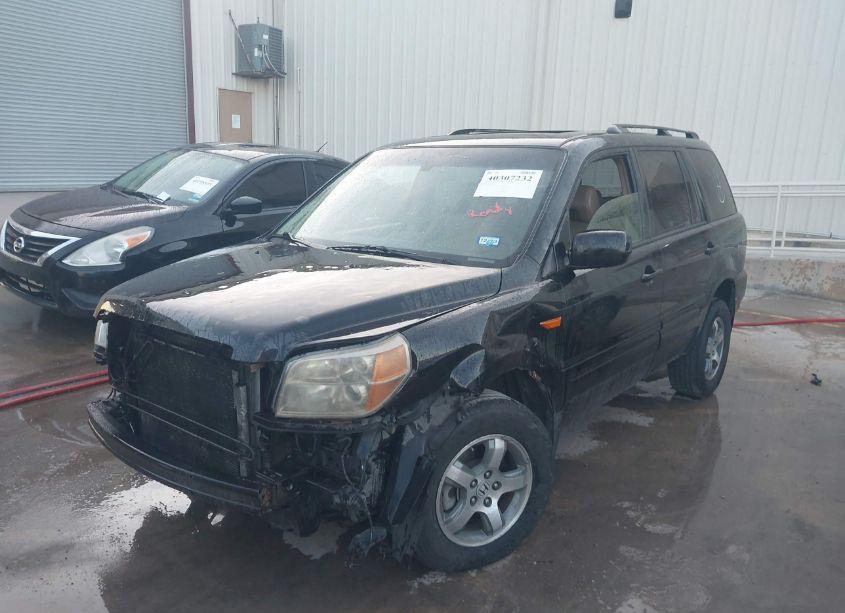 Photo 2 of 2007 Honda Pilot EX-L (VIN 5FNYF18577B021298)