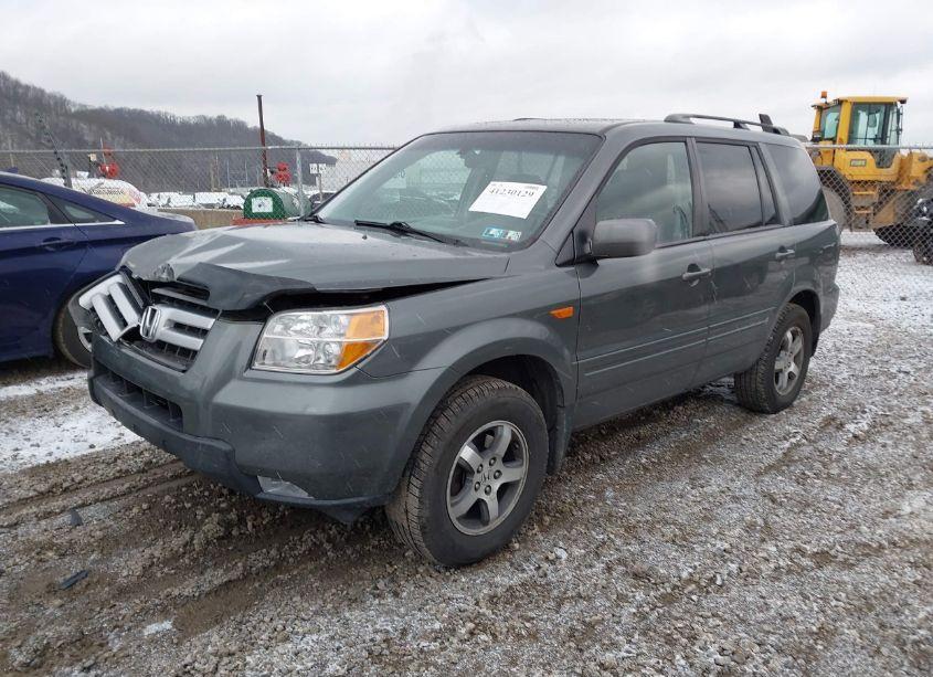 Photo 2 of 2008 Honda Pilot EX-L (VIN 5FNYF18578B019892)