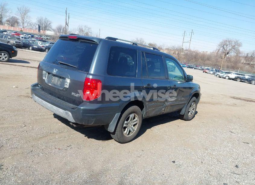 Photo 4 of 2005 Honda Pilot EX-L (VIN 5FNYF18585B002529)