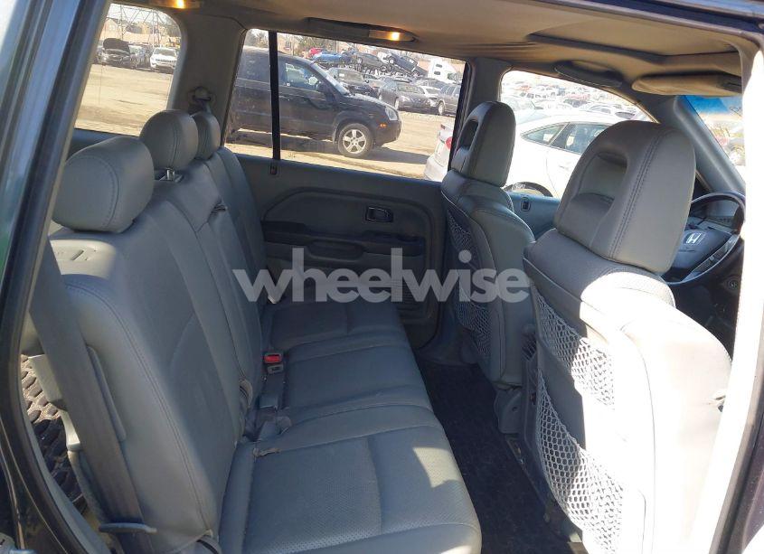 Photo 8 of 2005 Honda Pilot EX-L (VIN 5FNYF18585B002529)