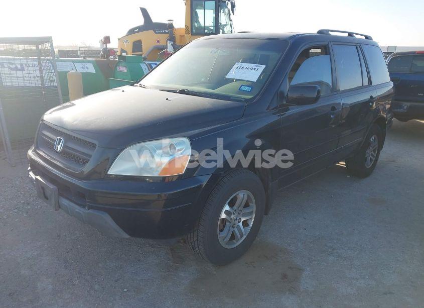 Photo 2 of 2005 Honda Pilot EX-L (VIN 5FNYF18585B012638)