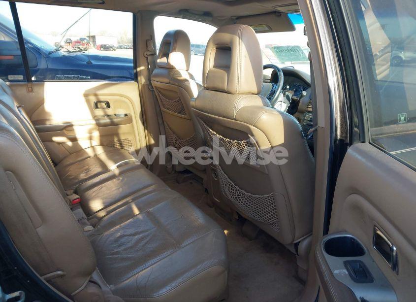 Photo 8 of 2005 Honda Pilot EX-L (VIN 5FNYF18585B012638)