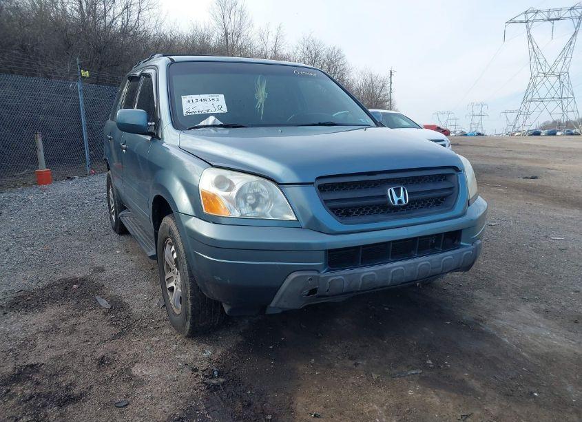 Photo 12 of 2005 Honda Pilot EX-L (VIN 5FNYF18585B045428)