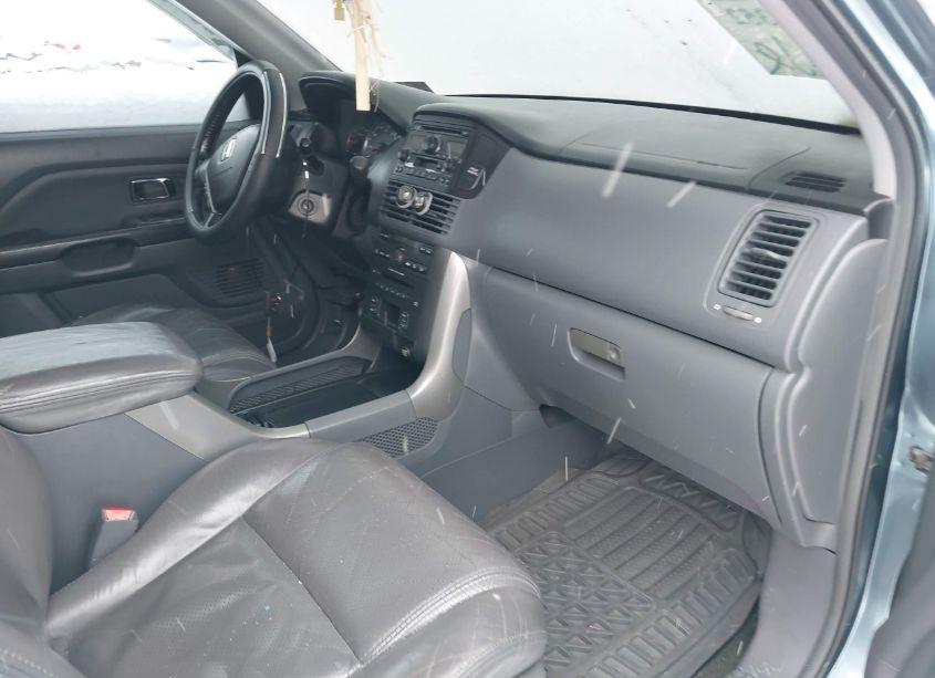 Photo 5 of 2005 Honda Pilot EX-L (VIN 5FNYF18585B045428)
