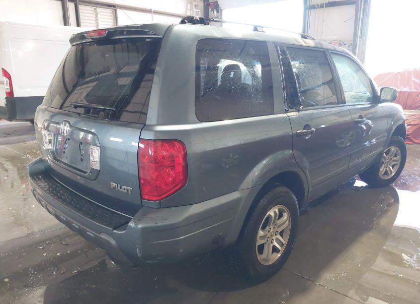 Photo 4 of 2005 Honda Pilot EX-L (VIN 5FNYF18585B048068)