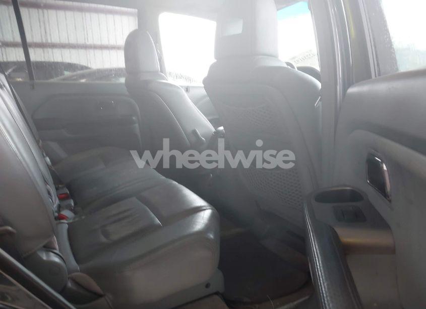 Photo 8 of 2005 Honda Pilot EX-L (VIN 5FNYF18585B055263)