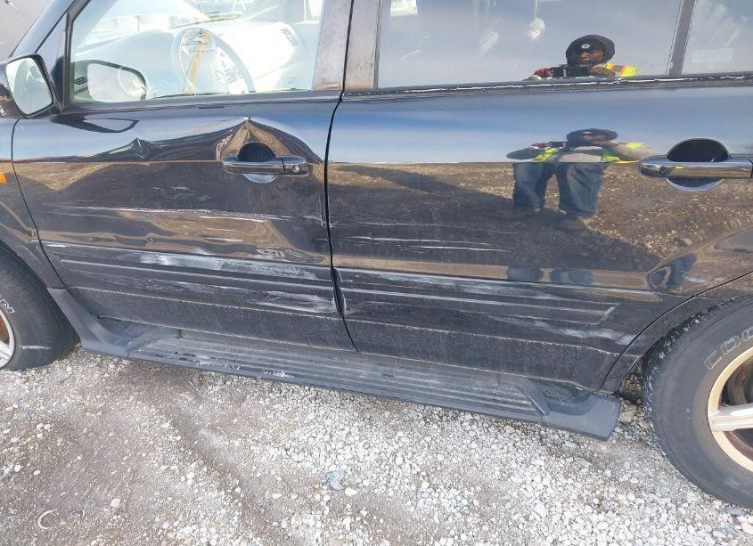 Photo 6 of 2006 Honda Pilot EX-L (VIN 5FNYF18586B017405)