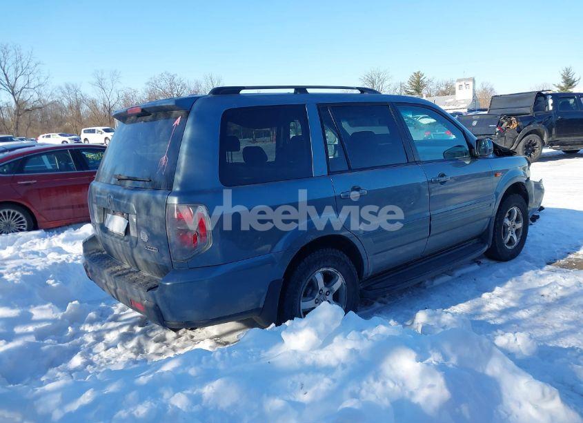 Photo 4 of 2007 Honda Pilot EX-L (VIN 5FNYF18587B013744)