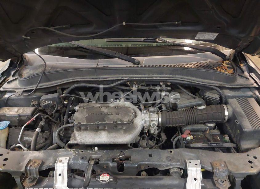 Photo 10 of 2005 Honda Pilot EX-L (VIN 5FNYF18595B045499)