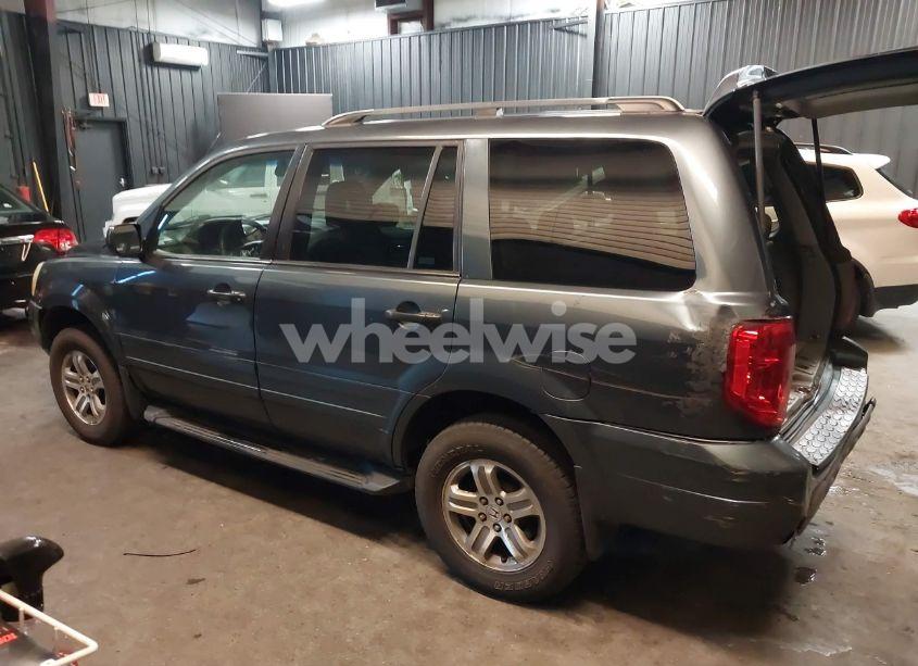 Photo 3 of 2005 Honda Pilot EX-L (VIN 5FNYF18595B045499)