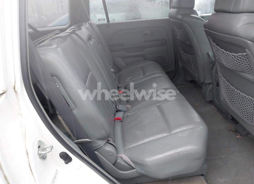 Photo 8 of 2005 Honda Pilot EX-L (VIN 5FNYF18595B052324)