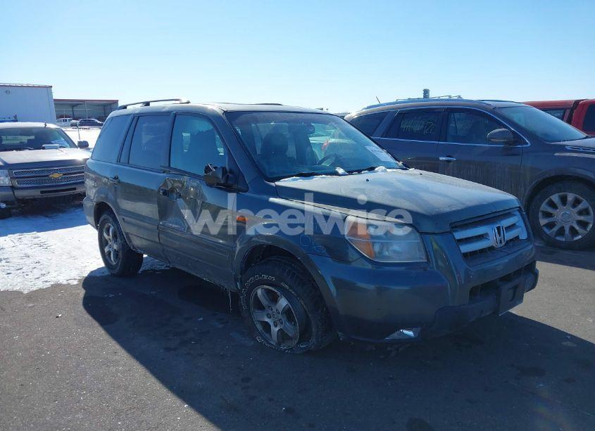 2006 Honda Pilot EX-L (VIN 5FNYF18596B016974) main photo