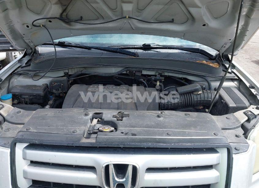 Photo 10 of 2006 Honda Pilot EX-L (VIN 5FNYF18596B017350)