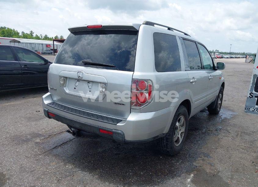 Photo 4 of 2006 Honda Pilot EX-L (VIN 5FNYF18596B017350)