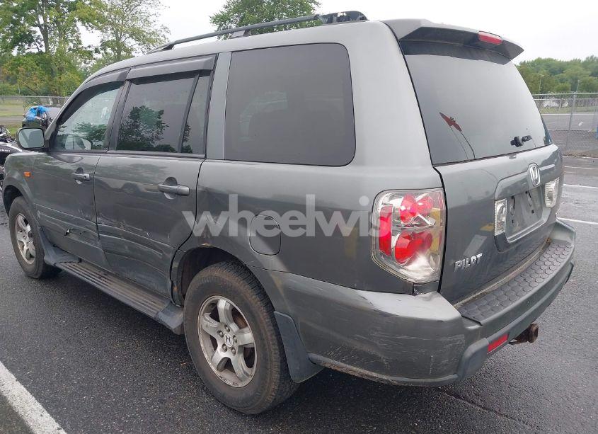Photo 3 of 2007 Honda Pilot EX-L (VIN 5FNYF18597B002901)