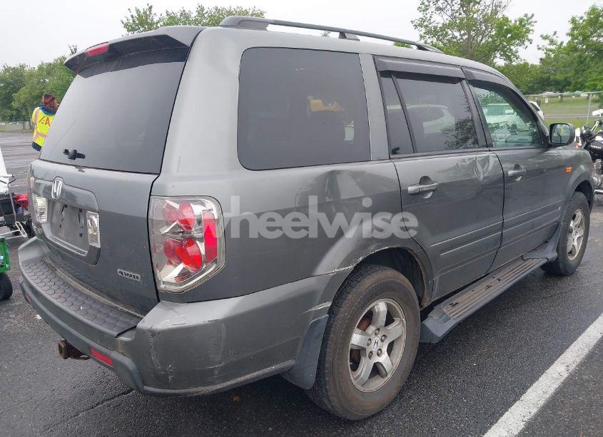 Photo 4 of 2007 Honda Pilot EX-L (VIN 5FNYF18597B002901)