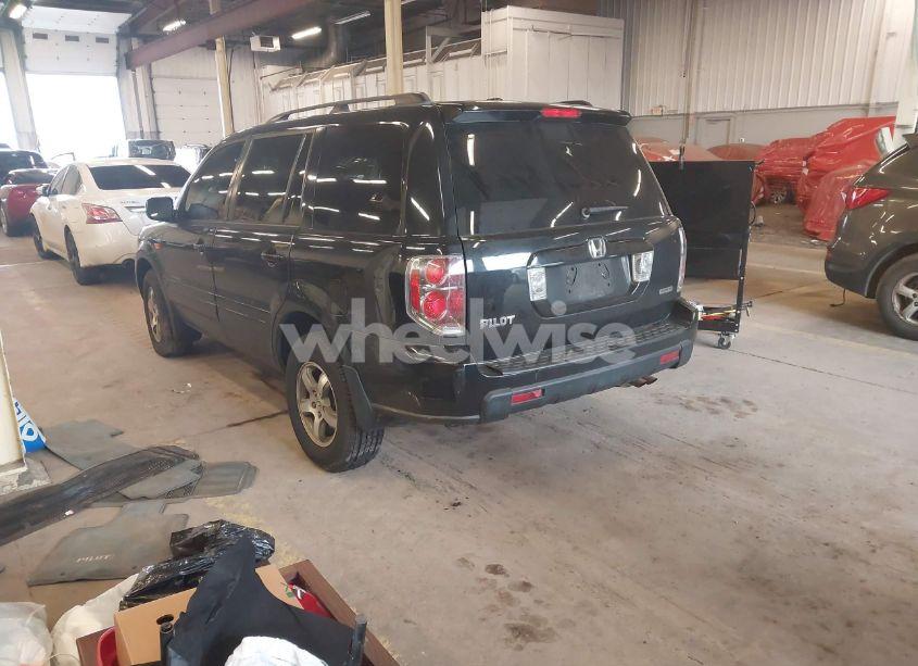 Photo 3 of 2007 Honda Pilot EX-L (VIN 5FNYF18597B022145)