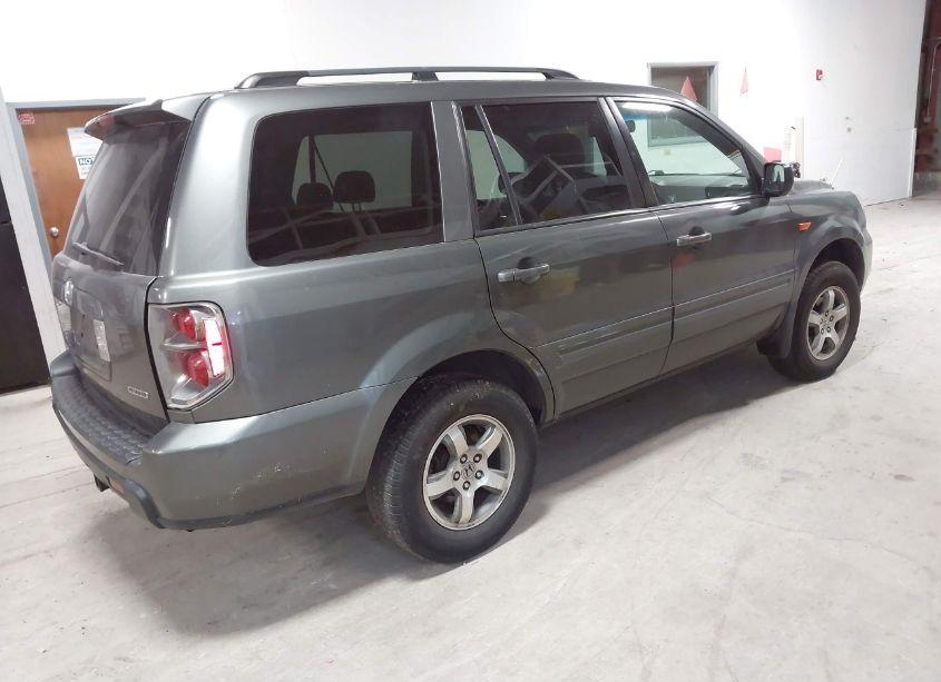 Photo 4 of 2007 Honda Pilot EX-L (VIN 5FNYF18597B022579)