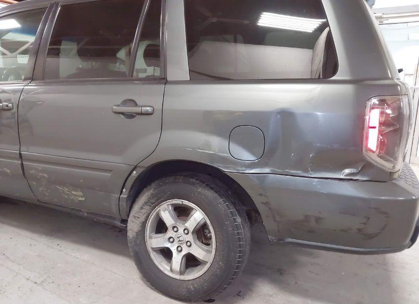 Photo 6 of 2007 Honda Pilot EX-L (VIN 5FNYF18597B022579)