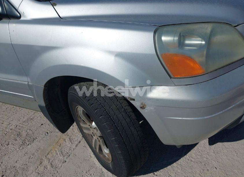 Photo 6 of 2005 Honda Pilot EX-L (VIN 5FNYF185X5B007358)