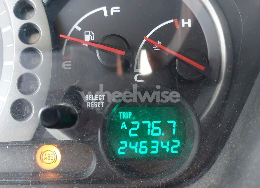 Photo 15 of 2005 Honda Pilot EX-L (VIN 5FNYF185X5B012415)