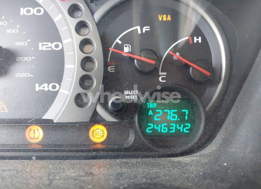 Photo 7 of 2005 Honda Pilot EX-L (VIN 5FNYF185X5B012415)