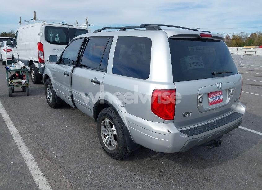 Photo 3 of 2005 Honda Pilot EX-L (VIN 5FNYF185X5B058584)