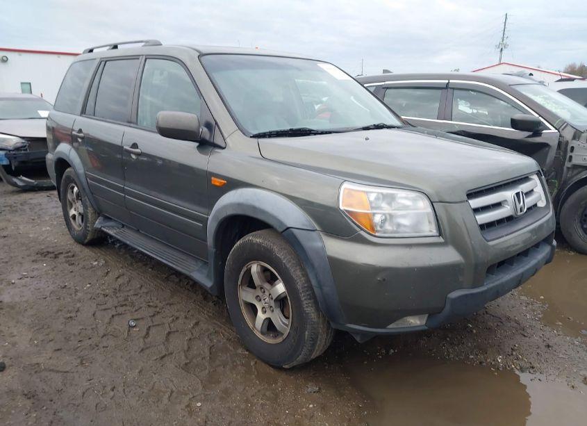 2006 Honda Pilot EX-L (VIN 5FNYF185X6B024033) main photo