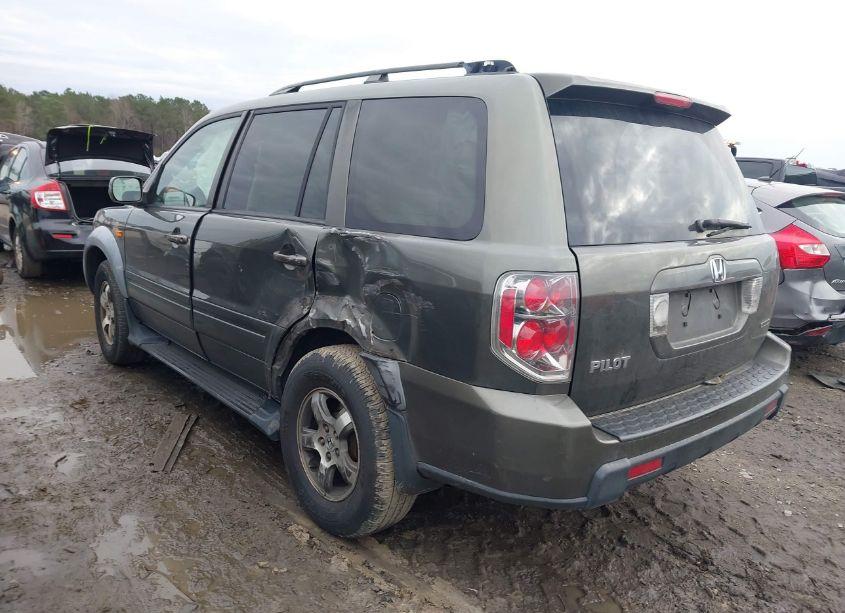 Photo 3 of 2006 Honda Pilot EX-L (VIN 5FNYF185X6B024033)