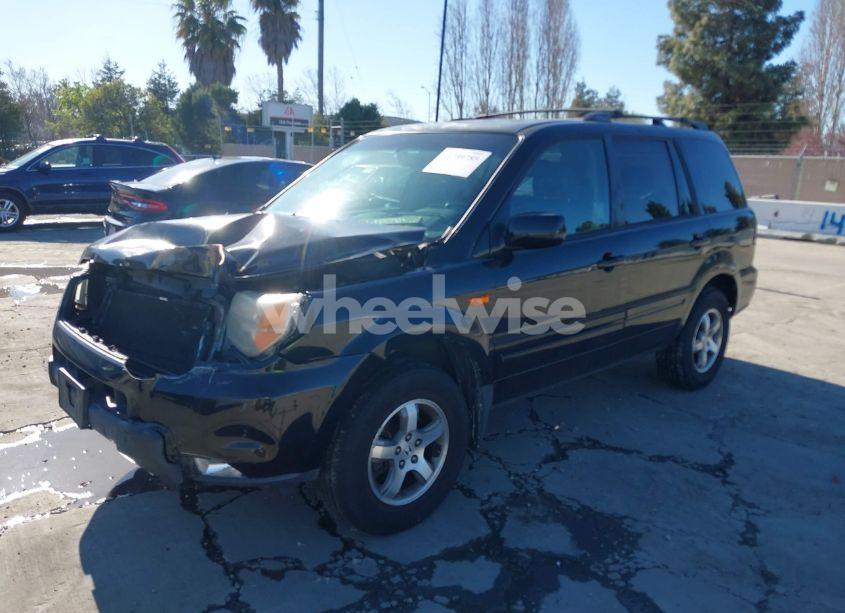 Photo 2 of 2007 Honda Pilot EX-L (VIN 5FNYF185X7B016807)