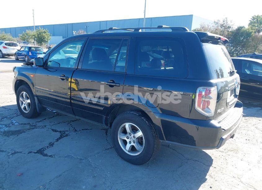 Photo 3 of 2007 Honda Pilot EX-L (VIN 5FNYF185X7B016807)