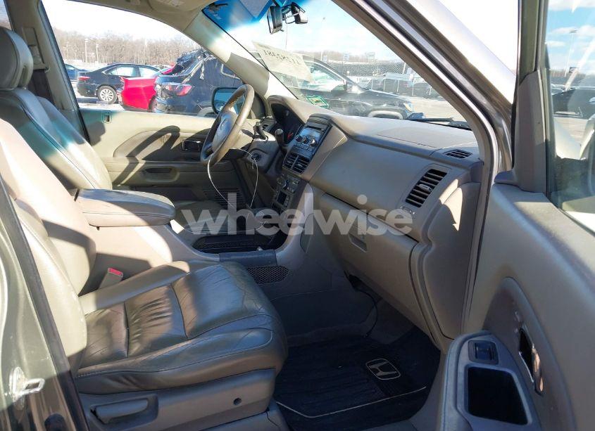 Photo 5 of 2008 Honda Pilot EX-L (VIN 5FNYF185X8B024696)