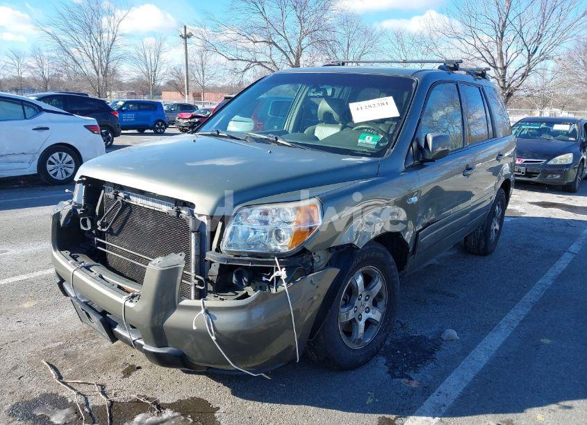 Photo 6 of 2008 Honda Pilot EX-L (VIN 5FNYF185X8B024696)