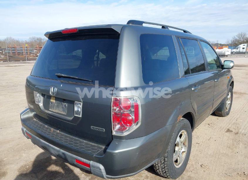 Photo 4 of 2008 Honda Pilot EX-L (VIN 5FNYF185X8B045709)