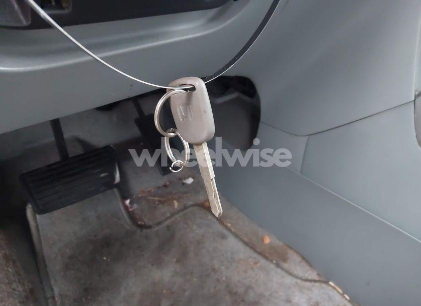 Photo 11 of 2004 Honda Pilot EX-L (VIN 5FNYF18604B005657)