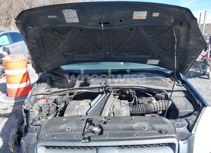 Photo 10 of 2005 Honda Pilot EX-L (VIN 5FNYF18605B055105)