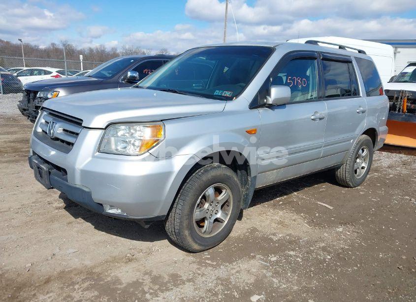 Photo 2 of 2006 Honda Pilot EX-L (VIN 5FNYF18606B013776)