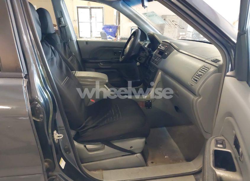 Photo 5 of 2005 Honda Pilot EX-L (VIN 5FNYF18615B014949)