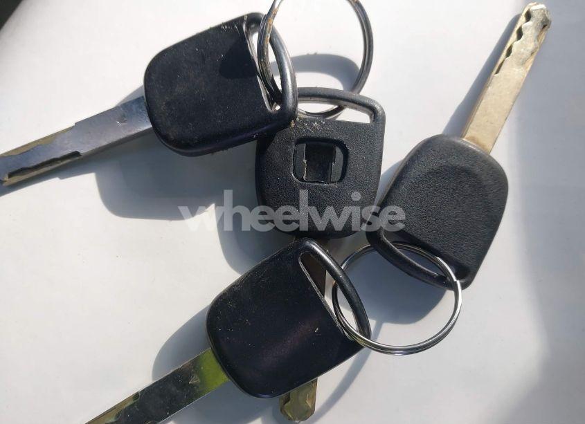 Photo 11 of 2005 Honda Pilot EX-L (VIN 5FNYF18615B031315)