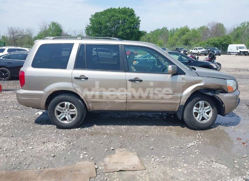 Photo 13 of 2005 Honda Pilot EX-L (VIN 5FNYF18615B032254)