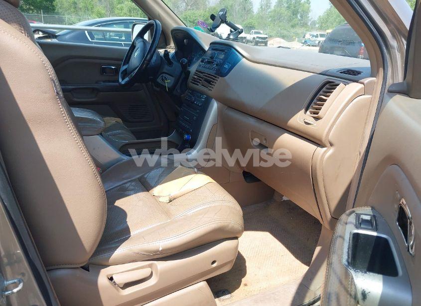 Photo 5 of 2005 Honda Pilot EX-L (VIN 5FNYF18615B032254)