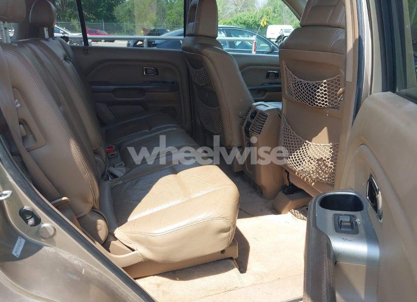 Photo 8 of 2005 Honda Pilot EX-L (VIN 5FNYF18615B032254)