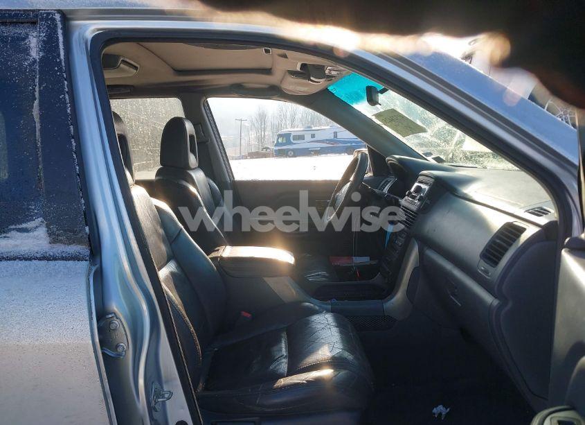 Photo 5 of 2005 Honda Pilot EX-L (VIN 5FNYF18615B047952)