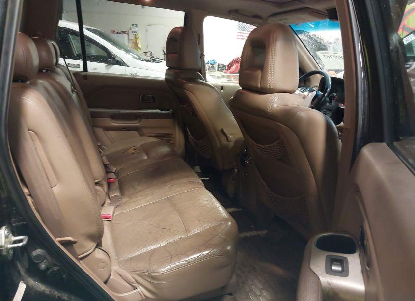 Photo 8 of 2005 Honda Pilot EX-L (VIN 5FNYF18625B040394)