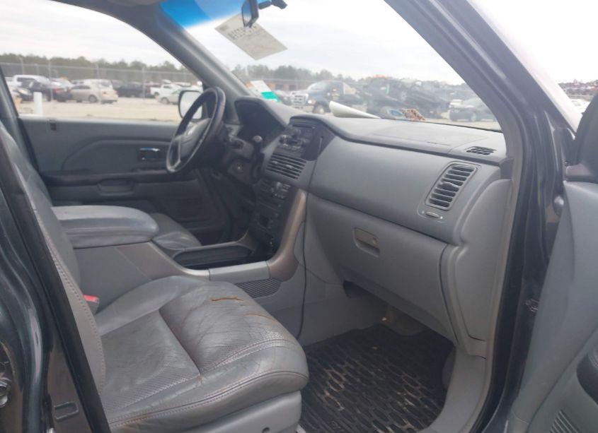 Photo 5 of 2004 Honda Pilot EX-L (VIN 5FNYF18634B007113)